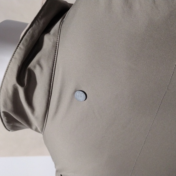 Ailin gray/green zip vest. XS - Picture 8 of 13